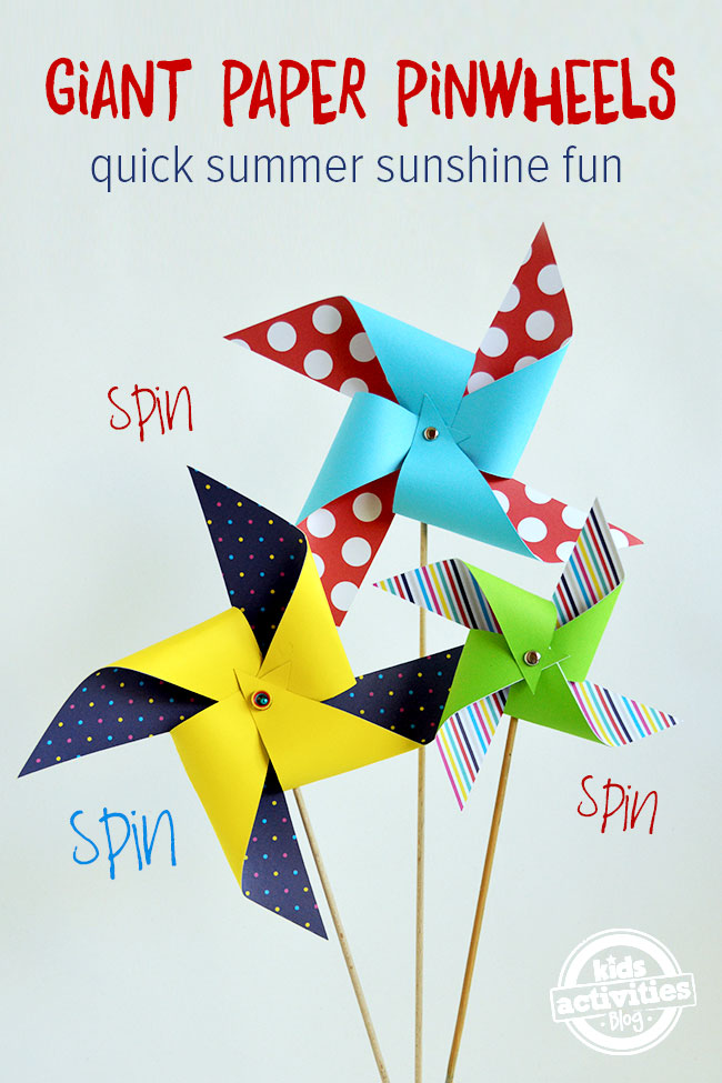 Quick 'n Easy Paper Pinwheel Craft พร้อมเทมเพลตสำหรับพิมพ์