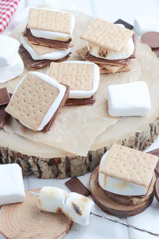 Easy Microwave S'mores Recipe