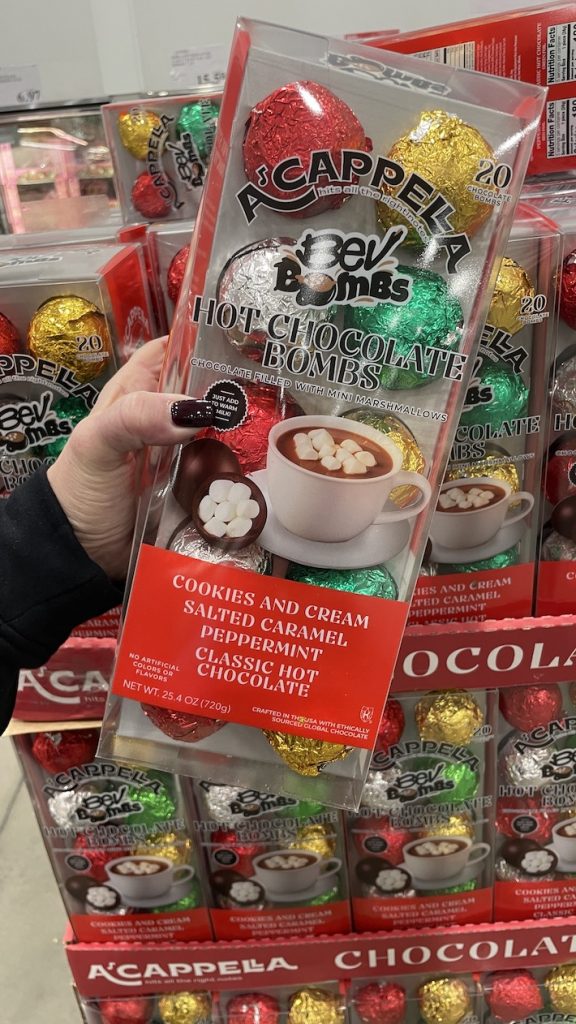 Costco prodává horké kakaové bomby s příchutí právě včas na svátky