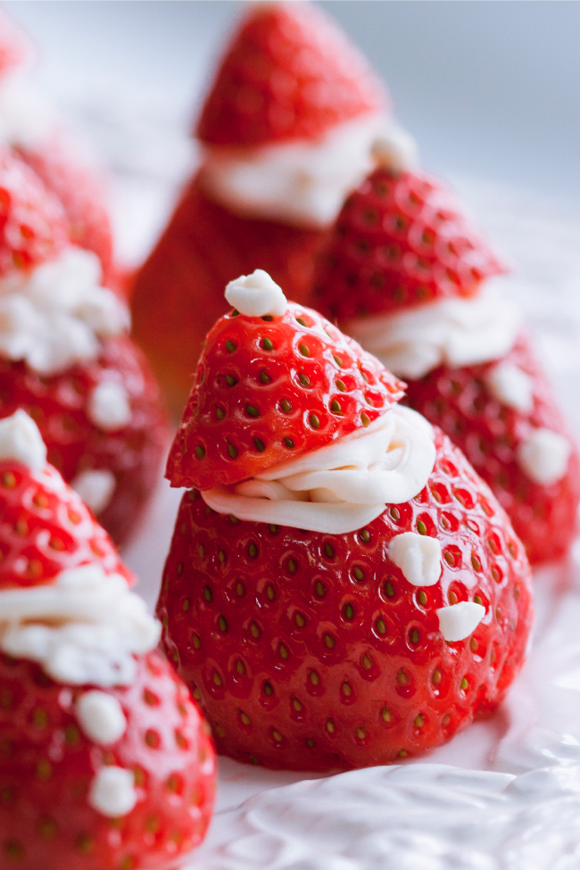 Easy Strawberry Santas is 'n gesonde Kersfees-aarbei-bederf