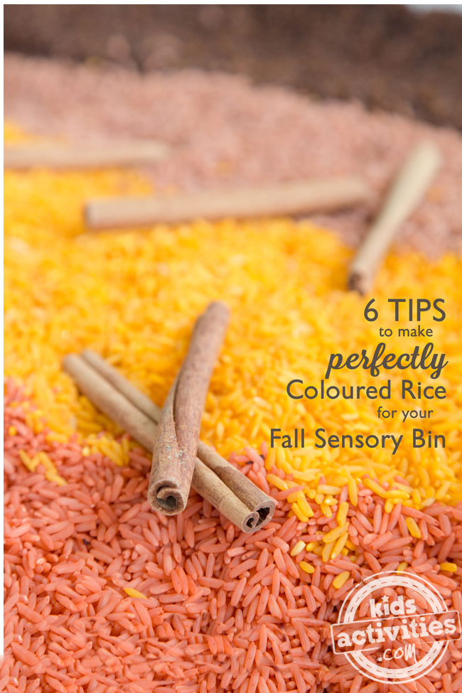 संवेदी डिब्बे के लिए चावल को आसानी से कैसे रंगा जाए