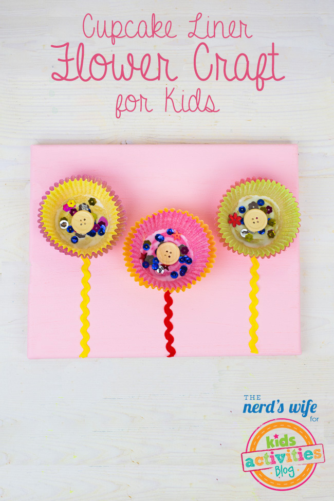 Easy Cupcake Liner Flower Craft za otroke
